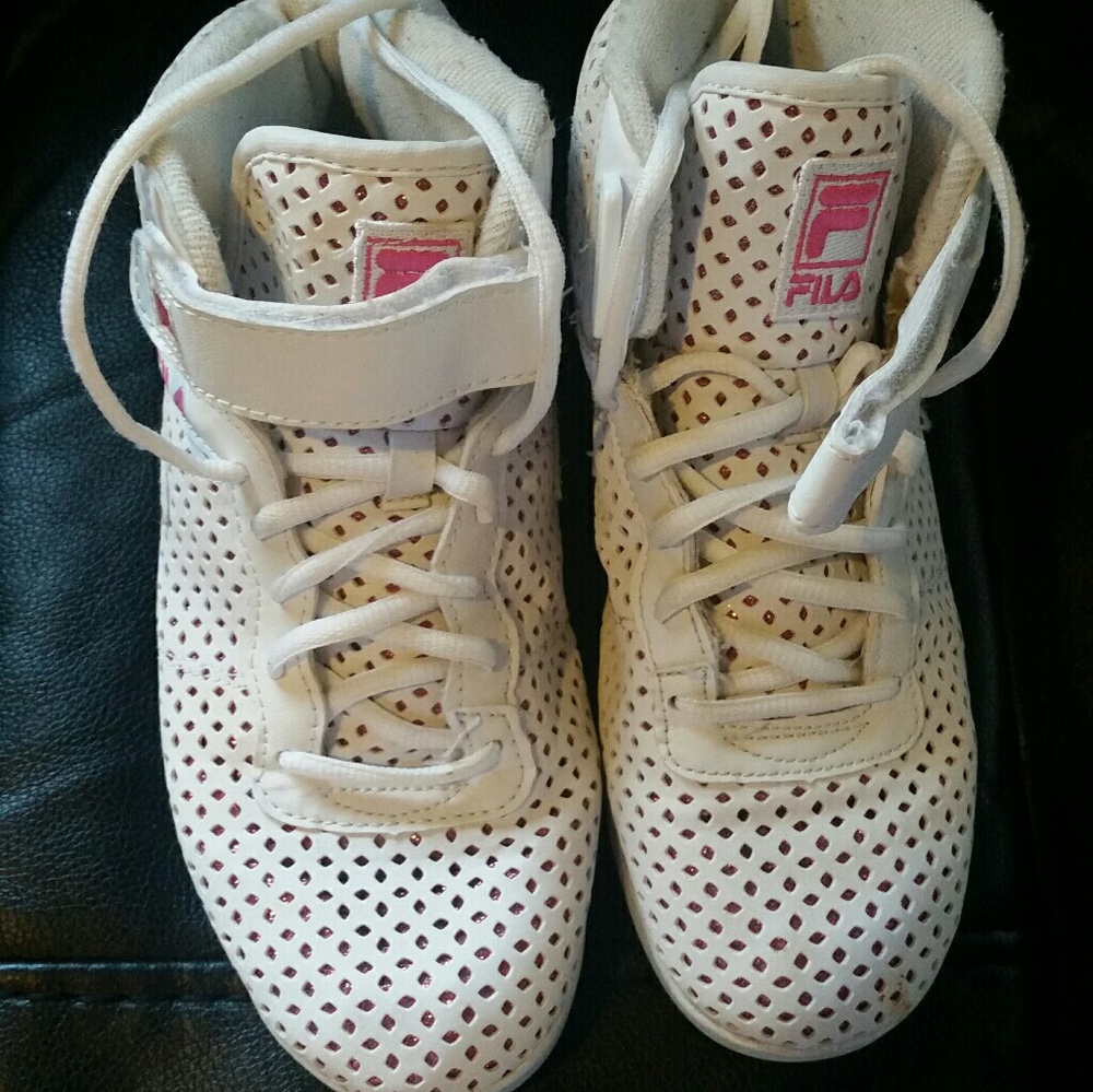 FILA - Picture 2 of 2